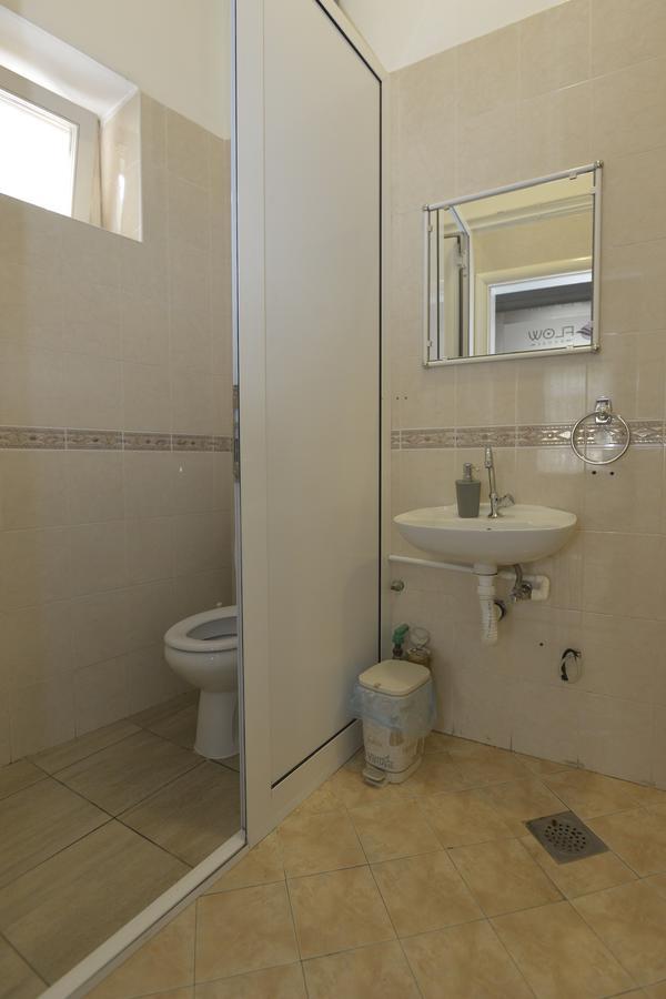 נובי סאד Hostel Flow House Centar מראה חיצוני תמונה